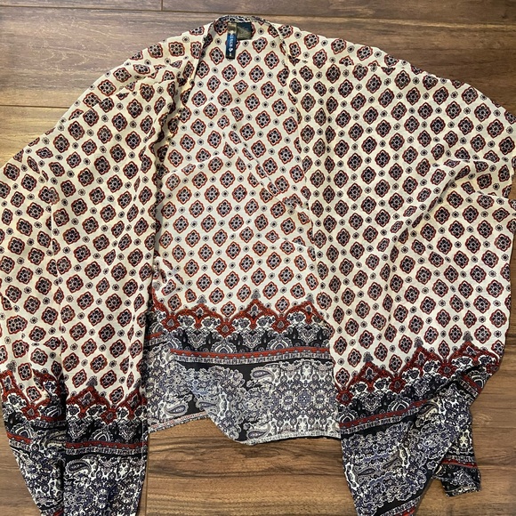 Shortsleeve Cardigan - Picture 1 of 2
